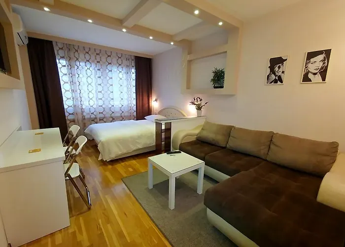 Apartment Oasis